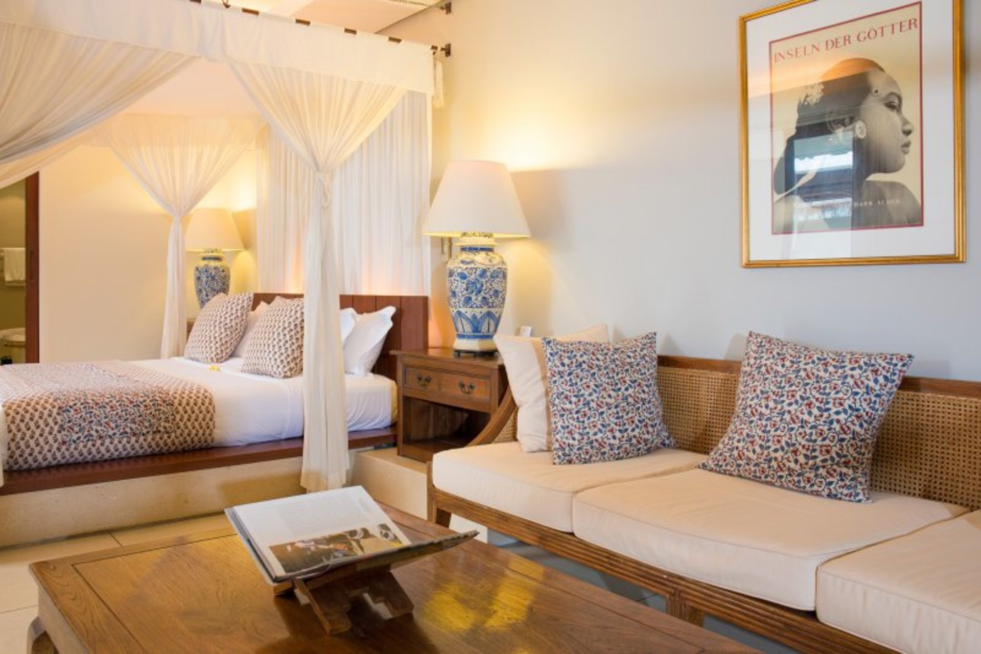 A Luxurious Oasis Steps from the Shore, Bali Villa 1008