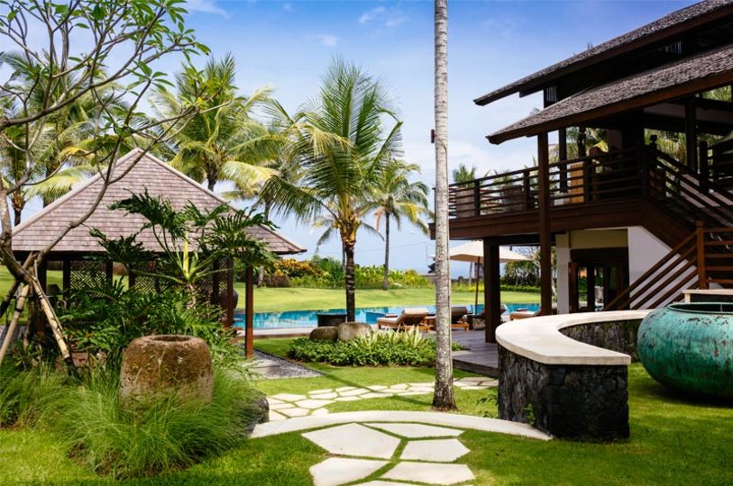 Secluded 5-Star Luxury by the Ocean – Bali Villa 1018