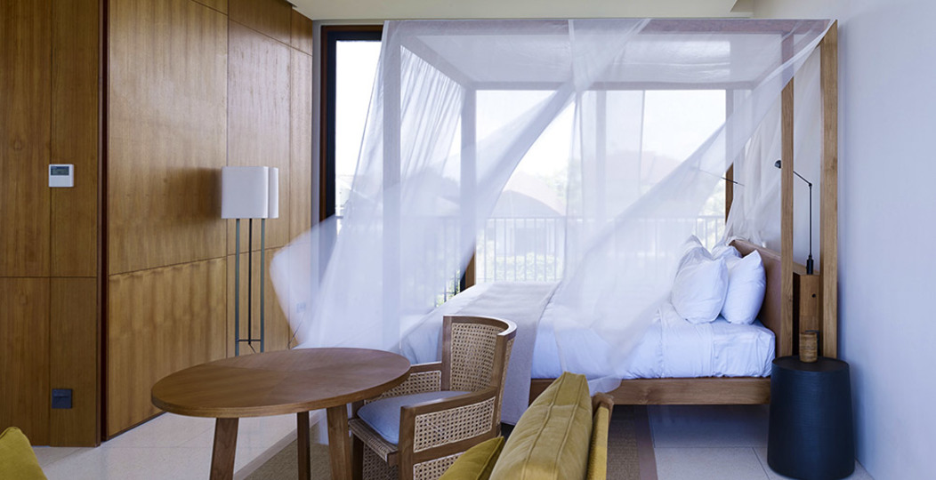 Oceanfront Luxury Escape – Bali Villa 1021