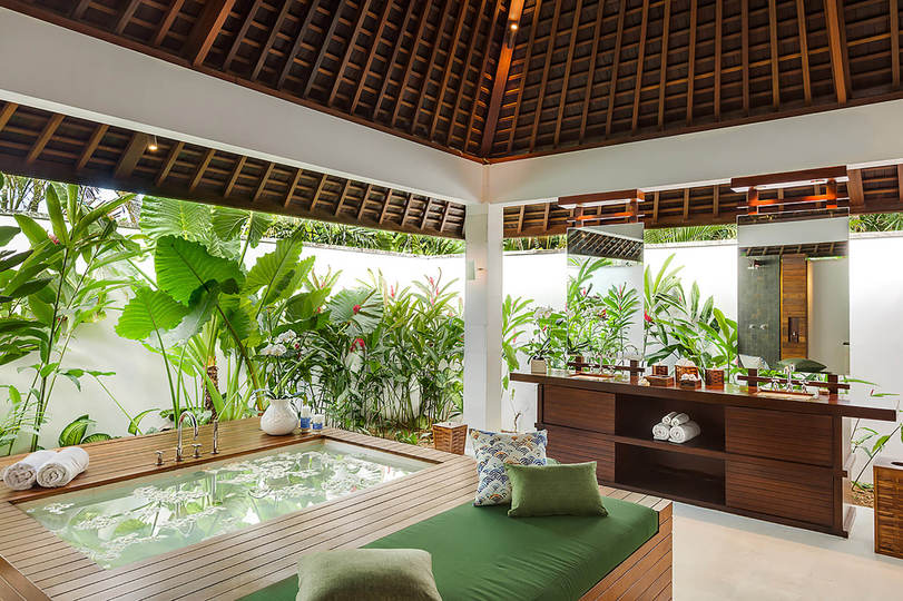 Bali Villa 1022: Your Private Oasis with Pool & Serenity