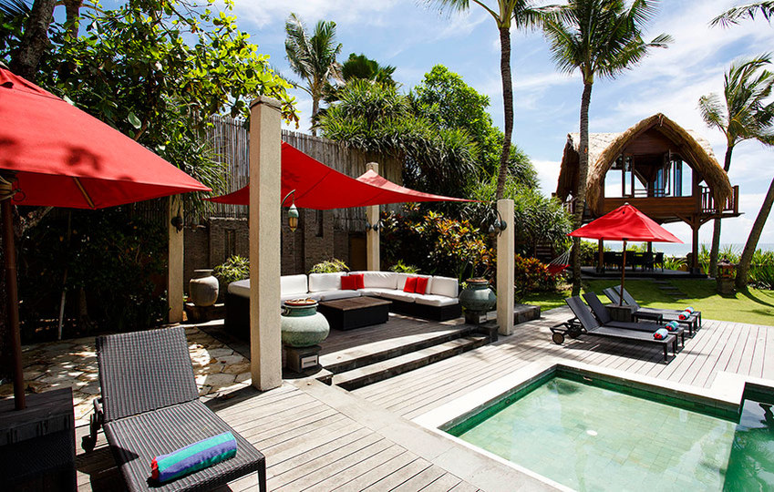 Bali Villa 1023: Ocean Bliss & Poolside Serenity