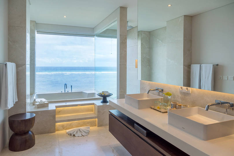 Ultimate 5-Star Hideaway with Ocean Views – Bali Villa 1027