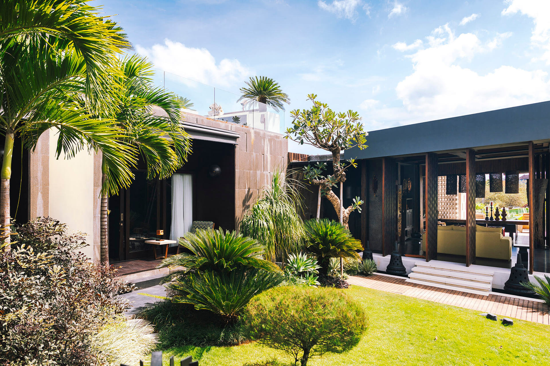 Modern Oasis by the Sea – Bali Villa 1032