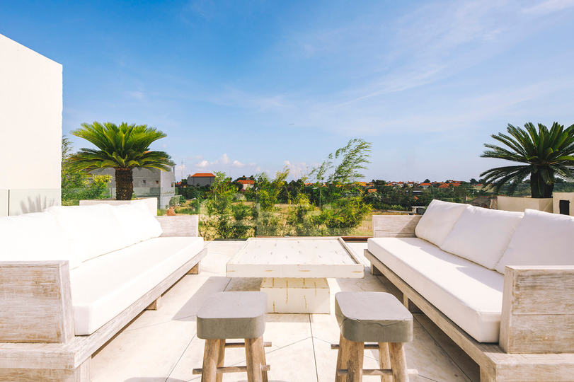Modern Oasis by the Sea – Bali Villa 1032