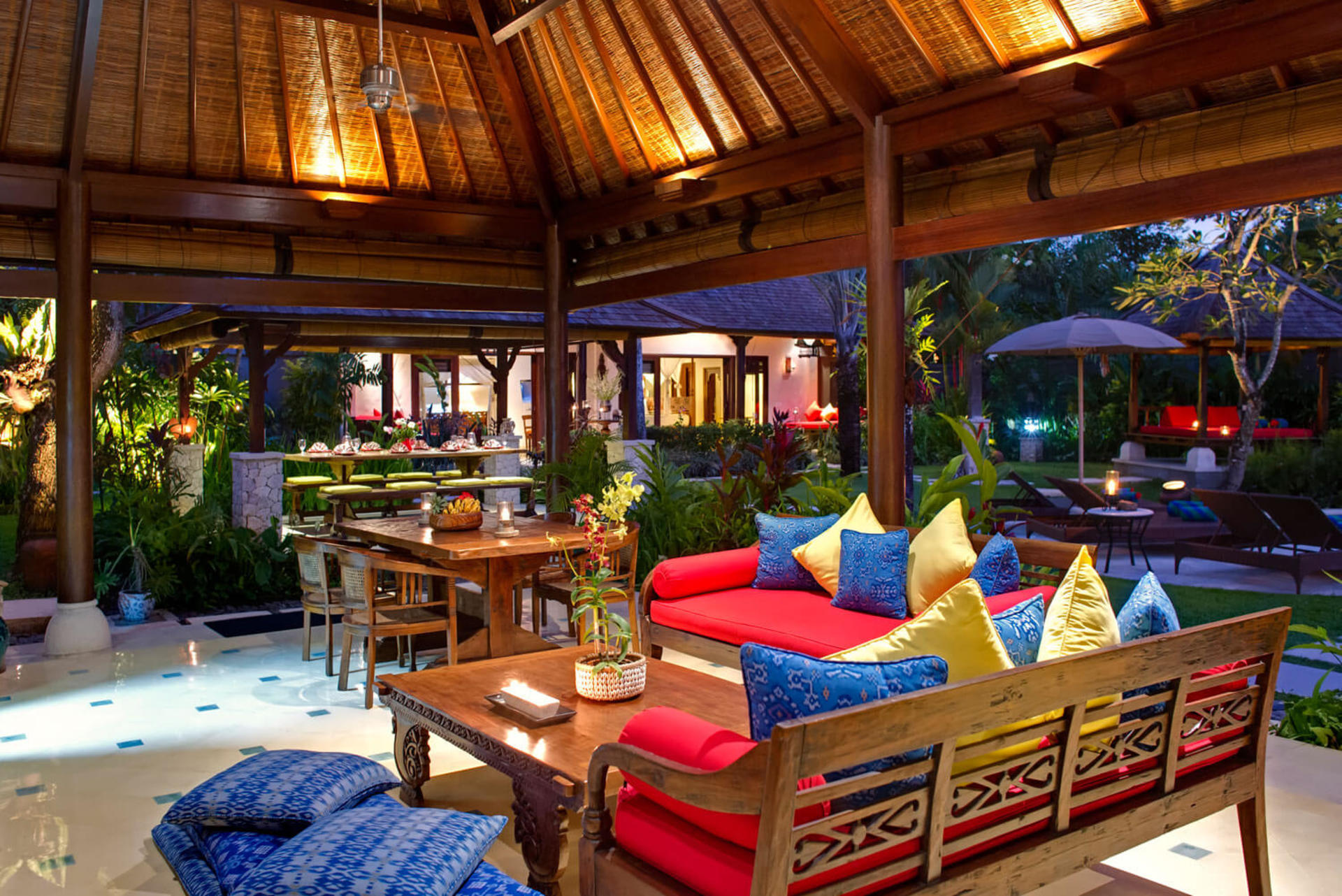 Tropical Luxury Steps from the Sand – Bali Villa 1034