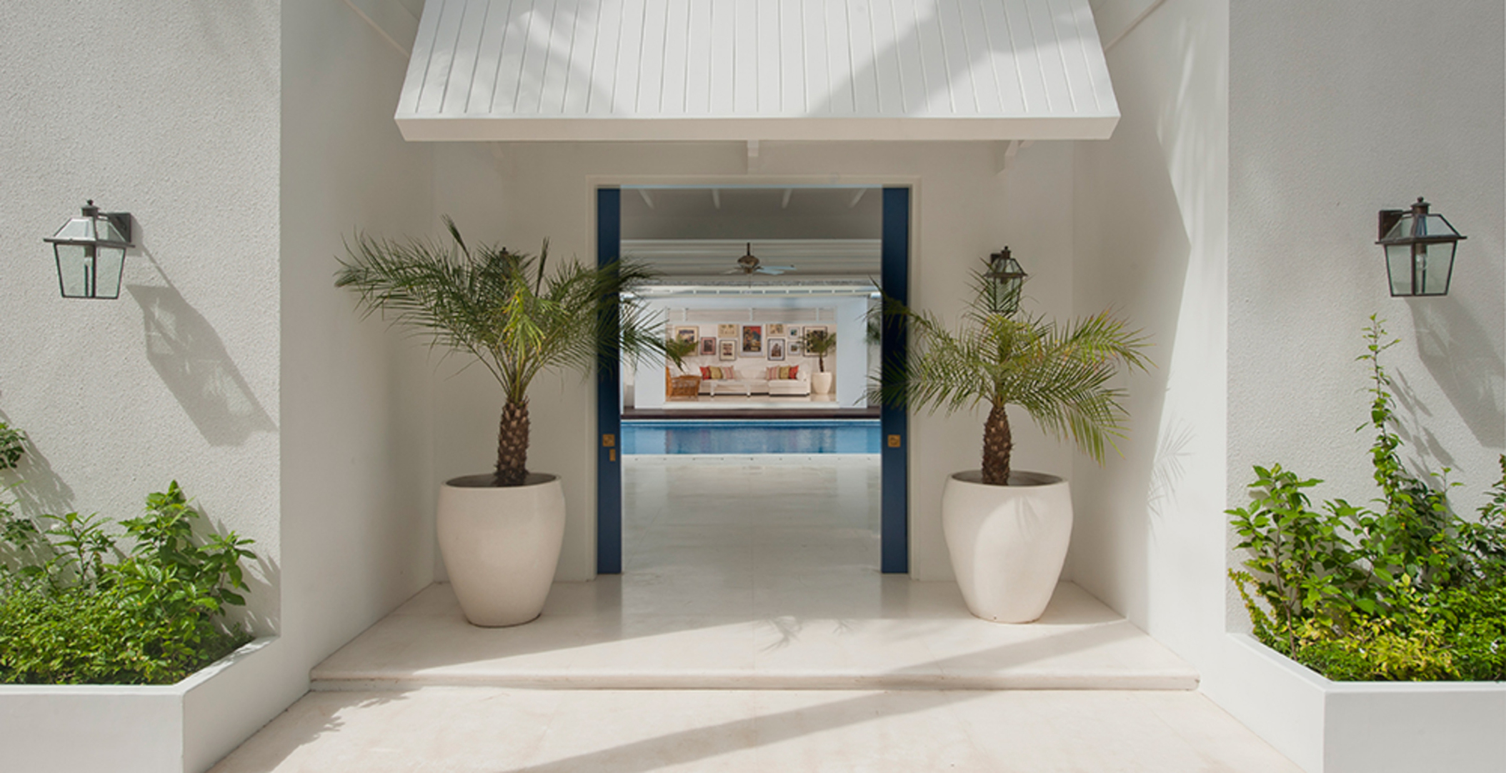 Rent a Luxury Villa in Bali Close to the Beach, Bali Villa 1037