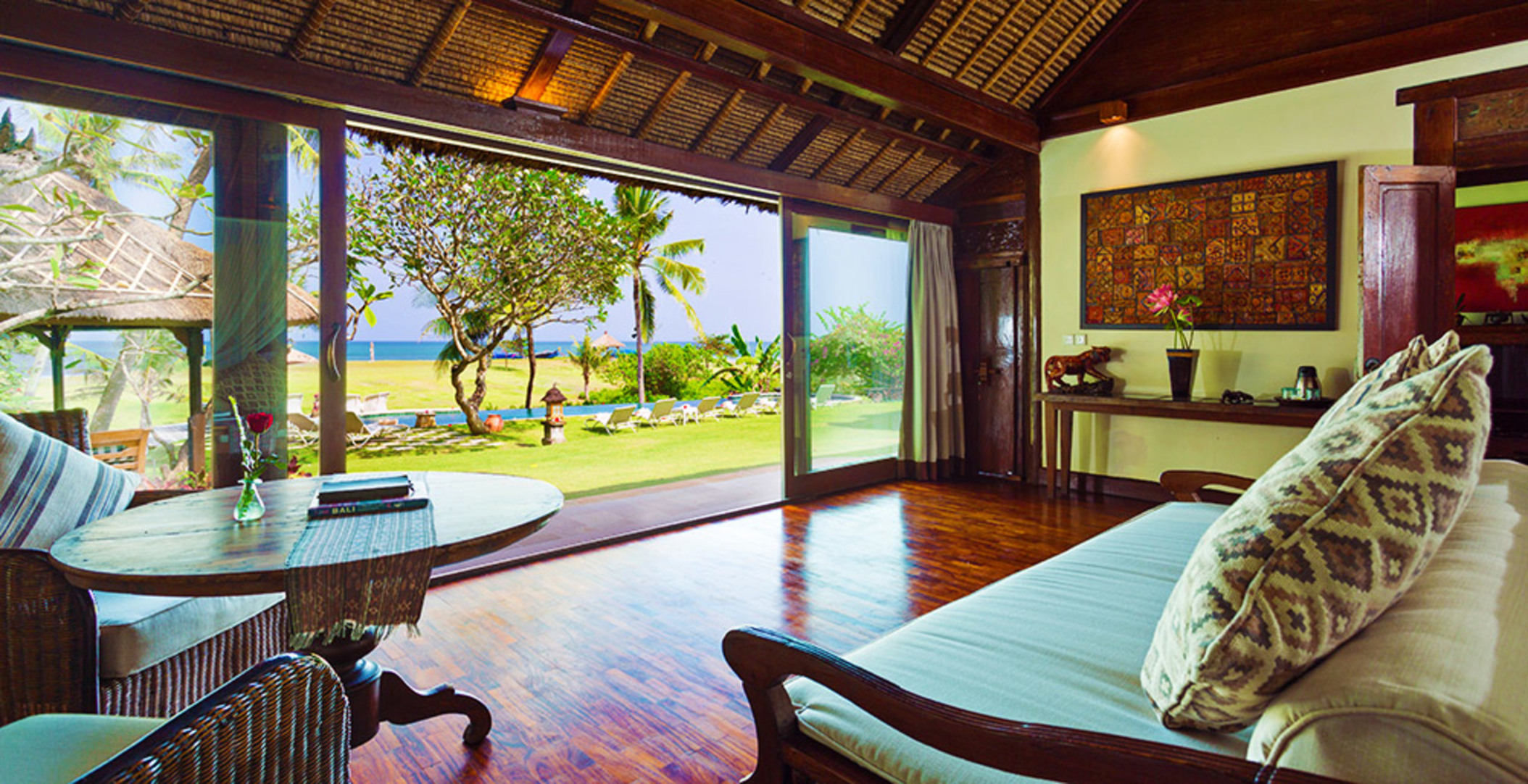 Elegant Beachfront Escape with Pool – Bali Villa 1046