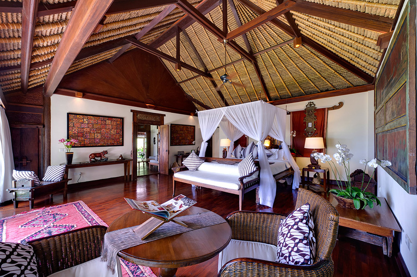 Elegant Beachfront Escape with Pool – Bali Villa 1046