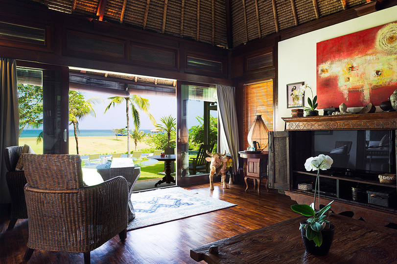 Elegant Beachfront Escape with Pool – Bali Villa 1046