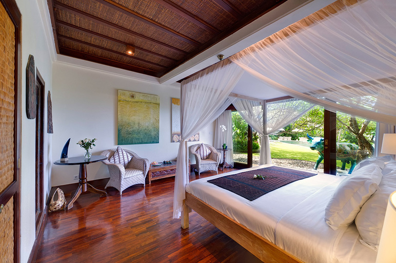 Elegant Beachfront Escape with Pool – Bali Villa 1046