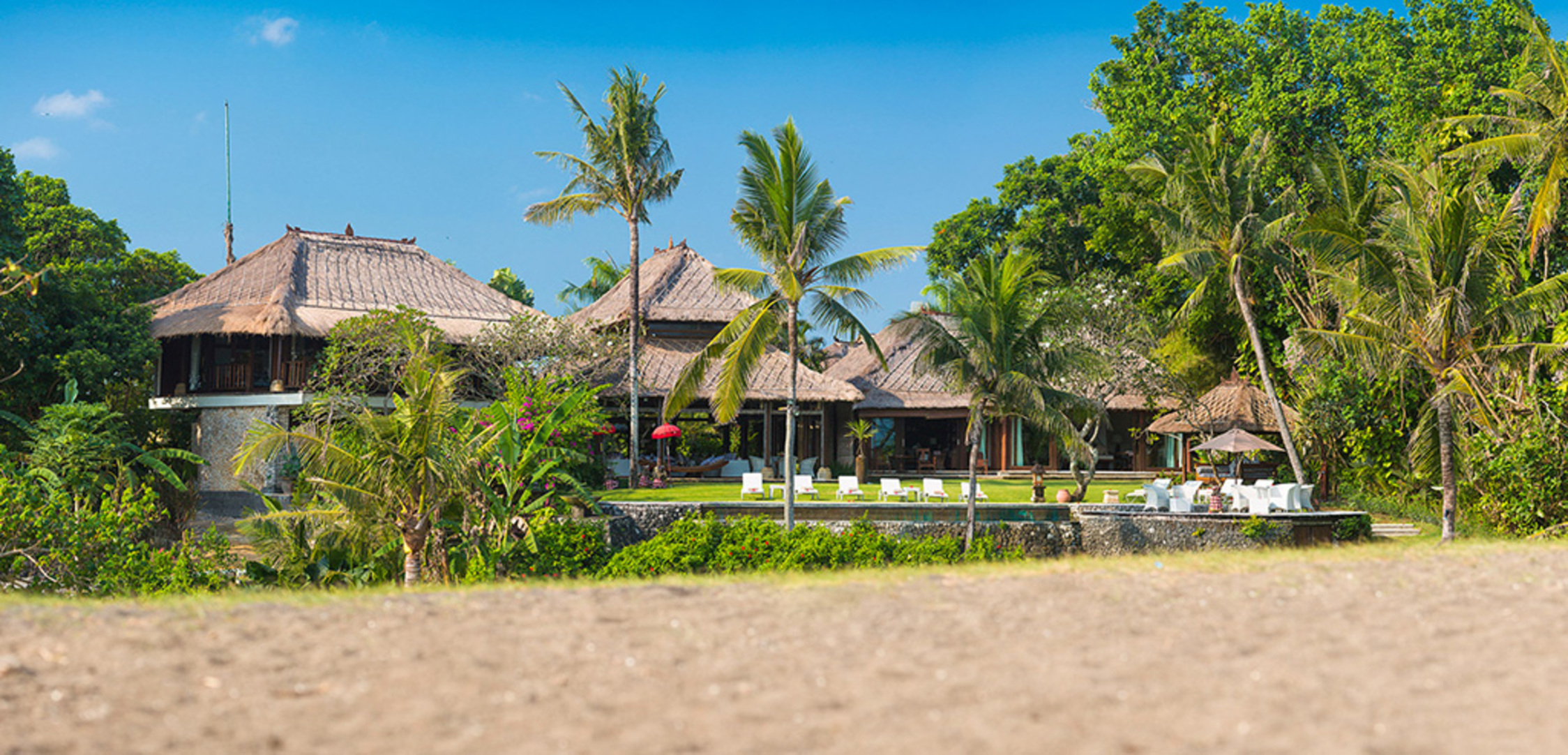 Elegant Beachfront Escape with Pool – Bali Villa 1046