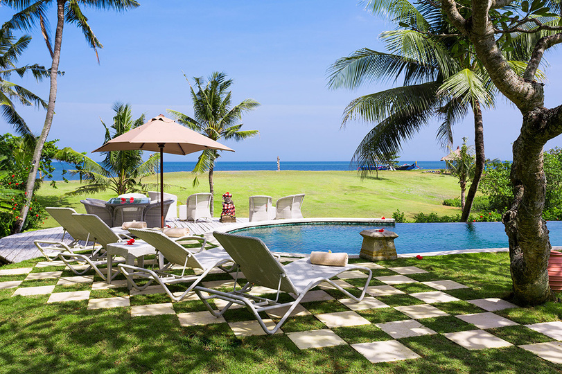 Elegant Beachfront Escape with Pool – Bali Villa 1046