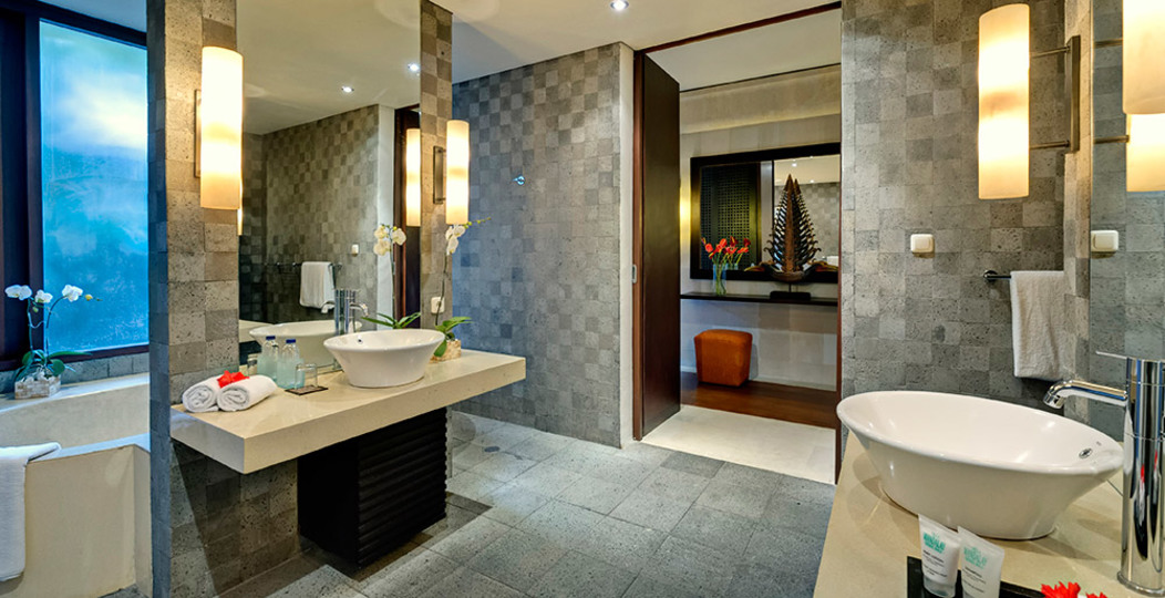 Elegance in Every Sunset – Bali Villa 1047