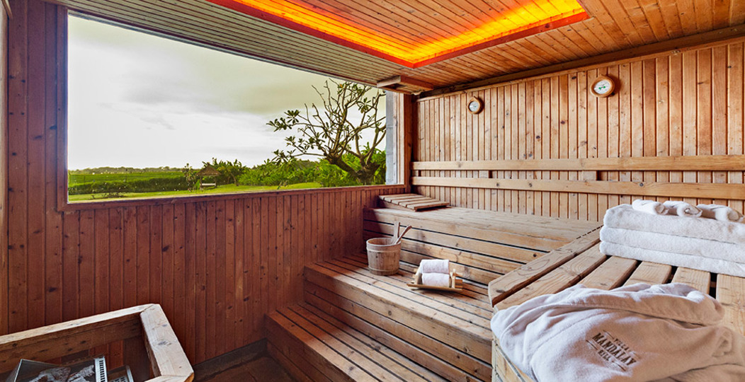 Elegance in Every Sunset – Bali Villa 1047