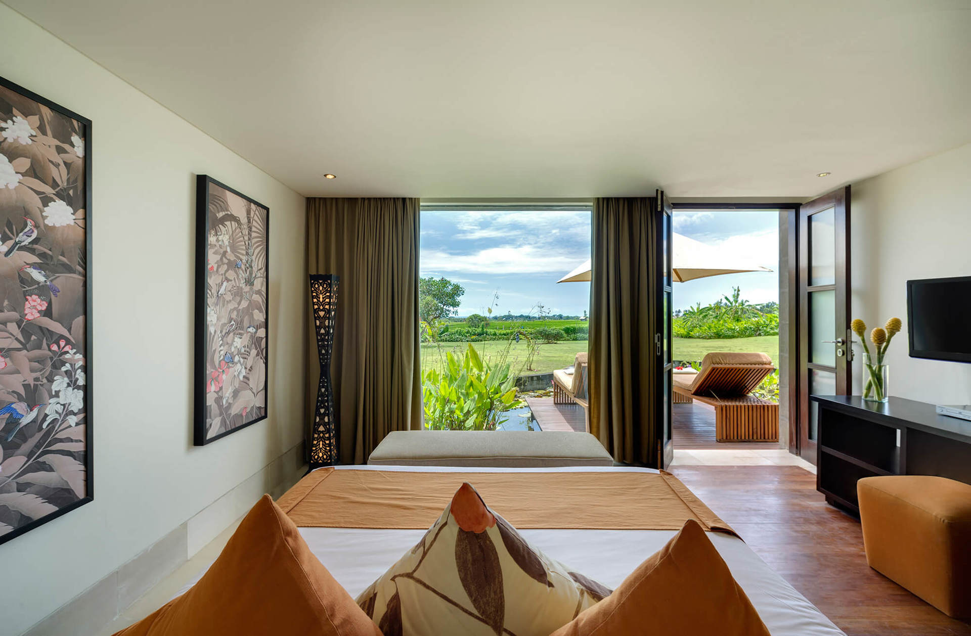 Elegance in Every Sunset – Bali Villa 1047