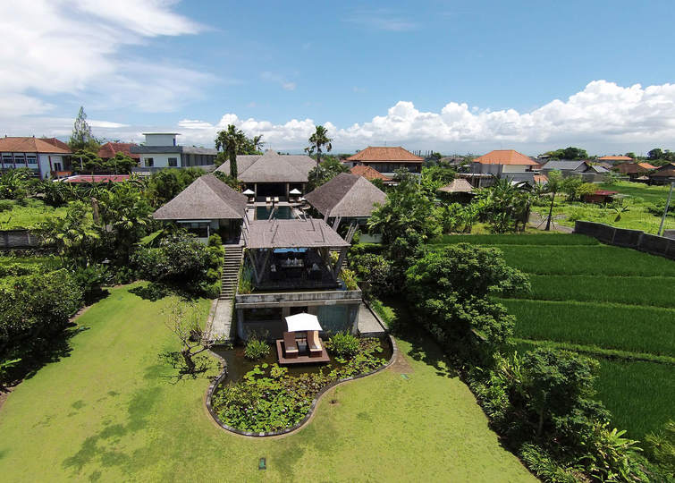 Elegance in Every Sunset – Bali Villa 1047
