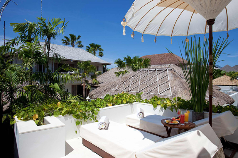 Serenity by the Shoreline – Bali Villa 1048