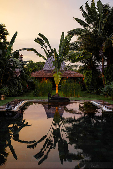 Seaside Luxury with Cultural Charm – Bali Villa 1054
