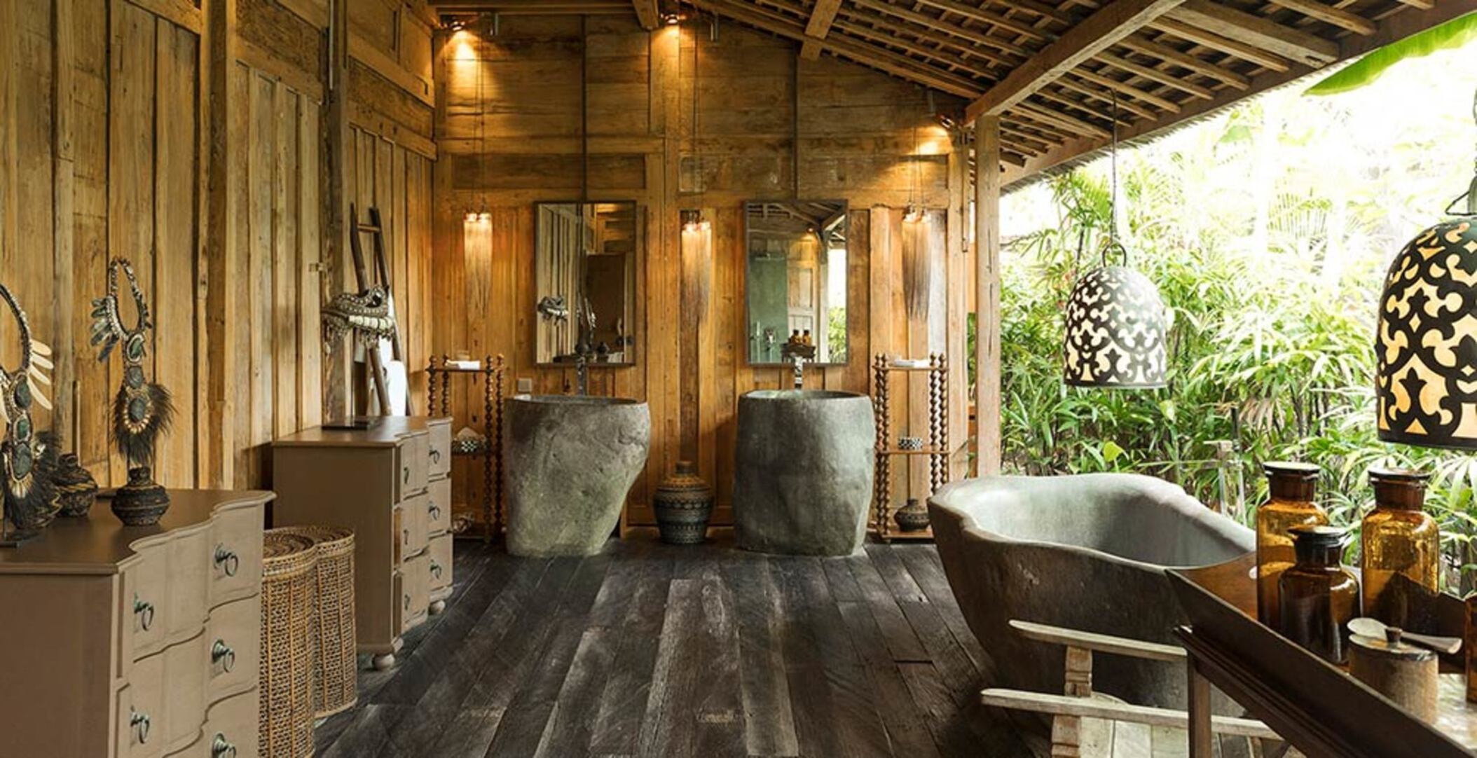 Seaside Luxury with Cultural Charm – Bali Villa 1054