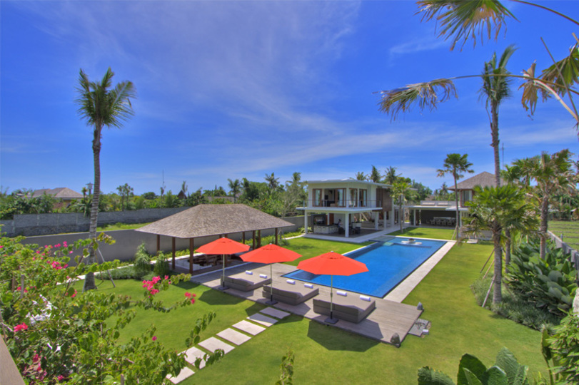 Exclusive Luxury Villa with Pool & Entertainment – Bali Villa 1059