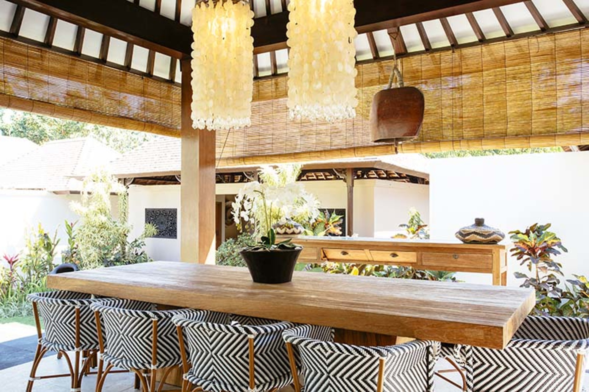 Elegant Tropical Escape –  Bali Villa 1063