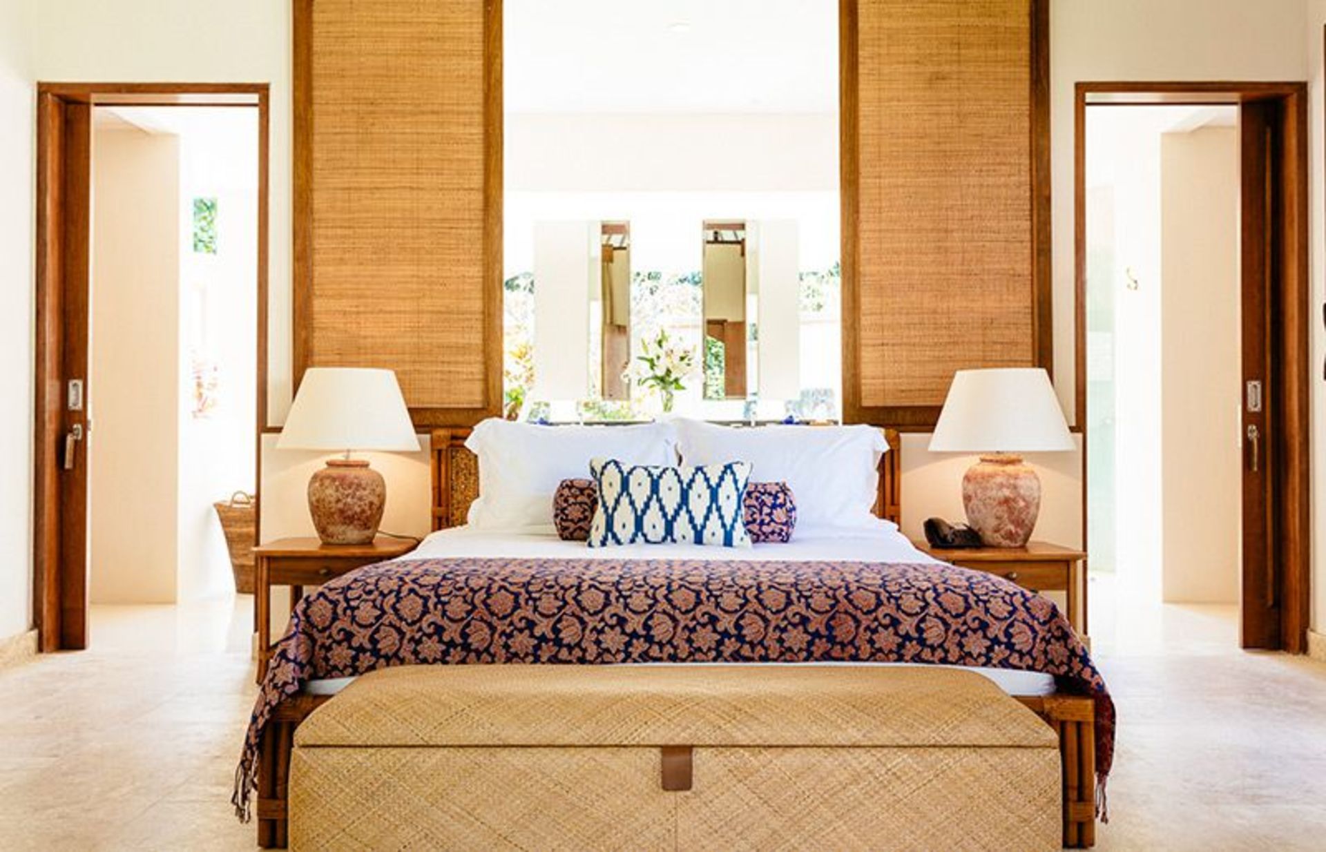 Elegant Tropical Escape –  Bali Villa 1063