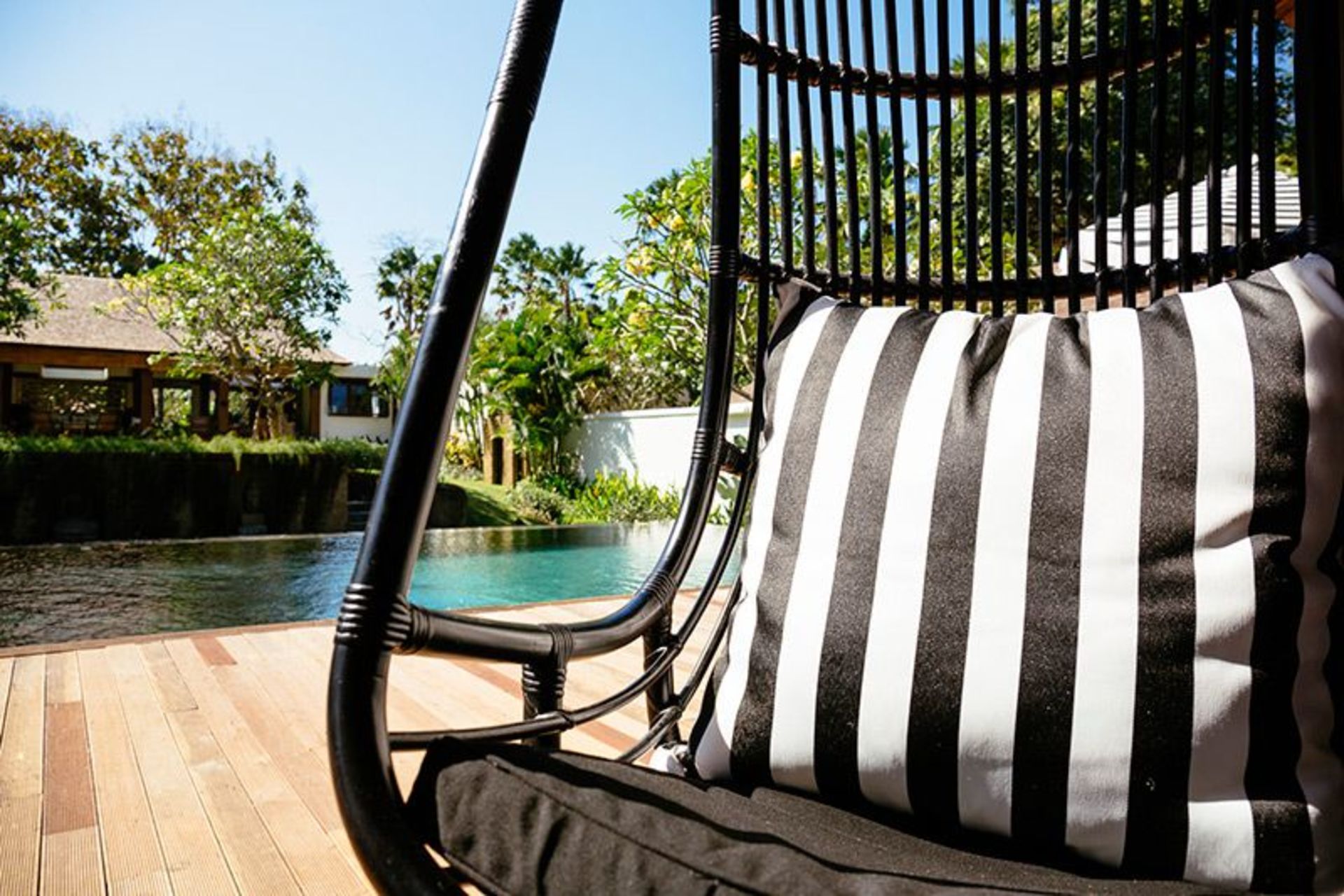 Elegant Tropical Escape –  Bali Villa 1063