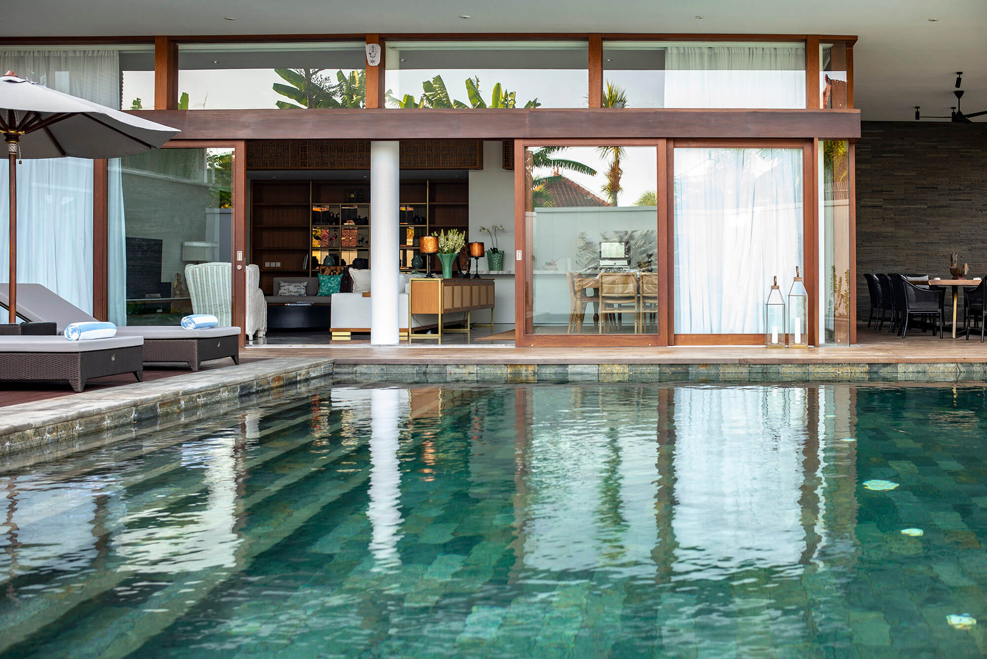 Stylish Beachside Villa with Pool & Stunning Views – Bali Villa 1068