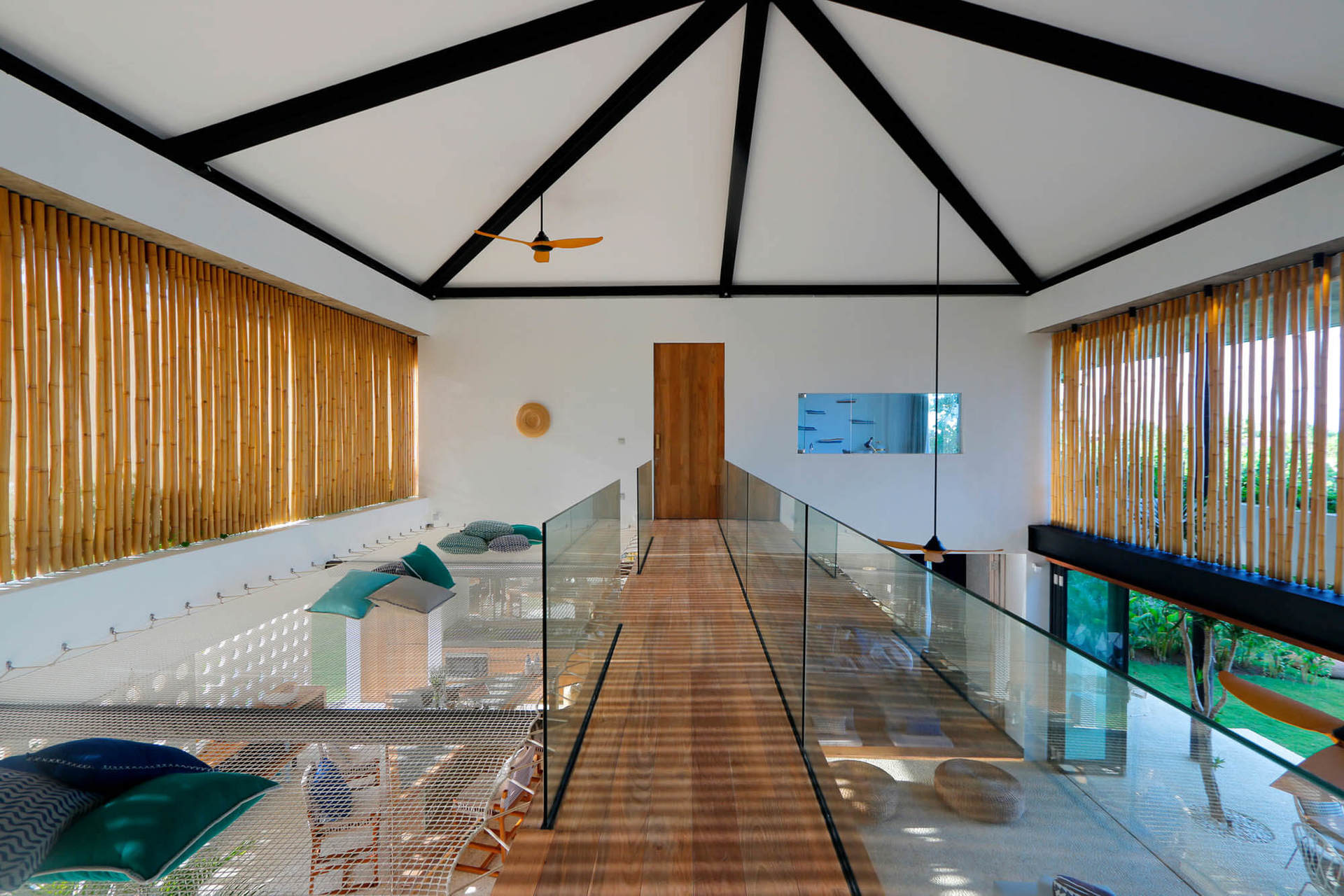 Steps from the Sea, Wrapped in Luxury – Bali Villa 1073