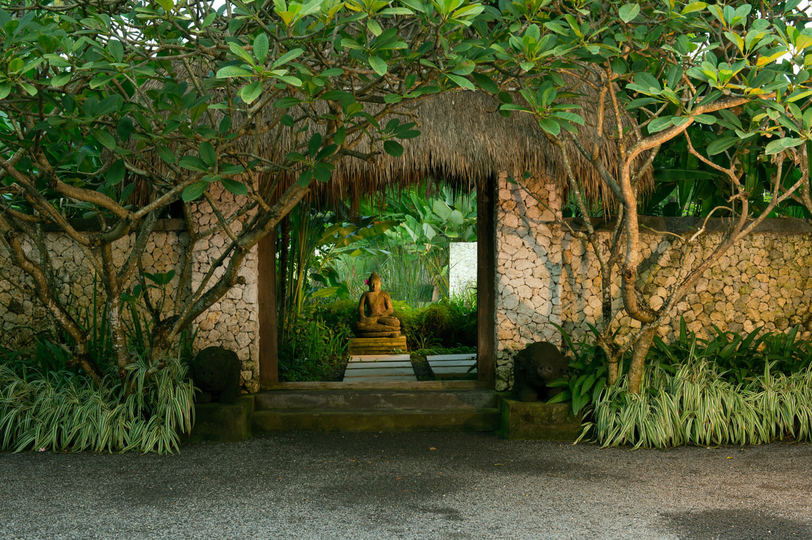 Luxury Rooted in Serenity – Bali Villa 1074