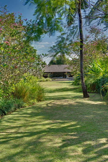 Luxury Rooted in Serenity – Bali Villa 1074