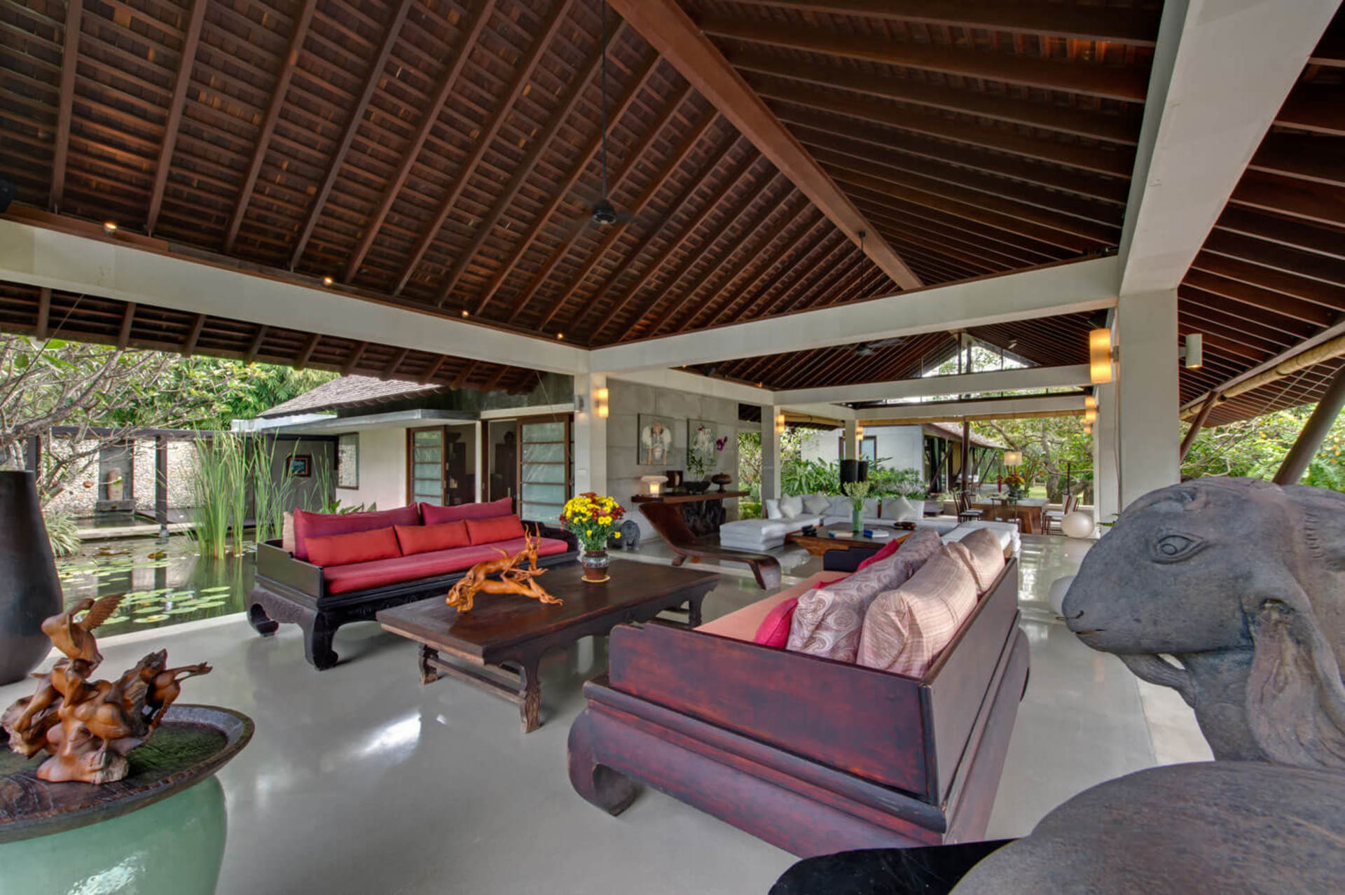 Luxury Rooted in Serenity – Bali Villa 1074