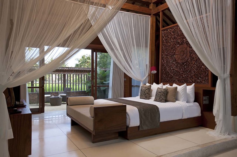 A Private Bali Haven Just Steps from the Sea – 1081