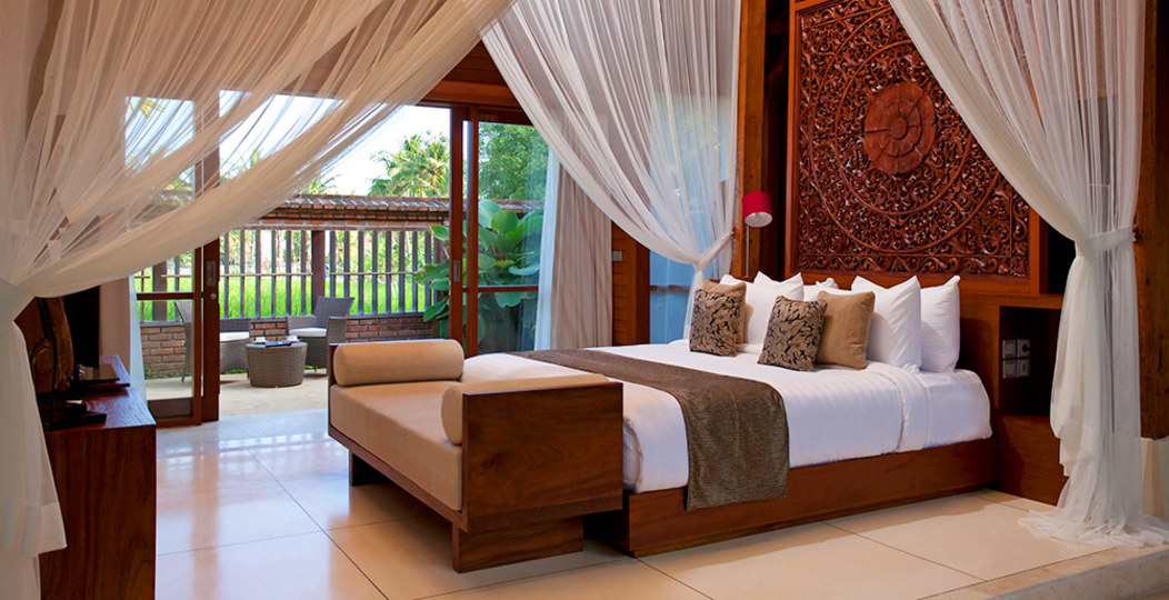 A Private Bali Haven Just Steps from the Sea – 1081