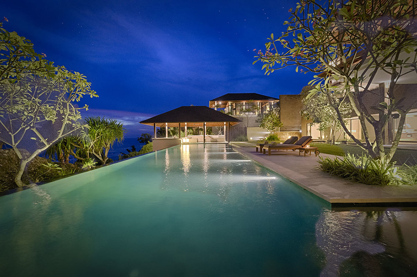 Exclusive Cliffside Retreat – Bali Villa 1083