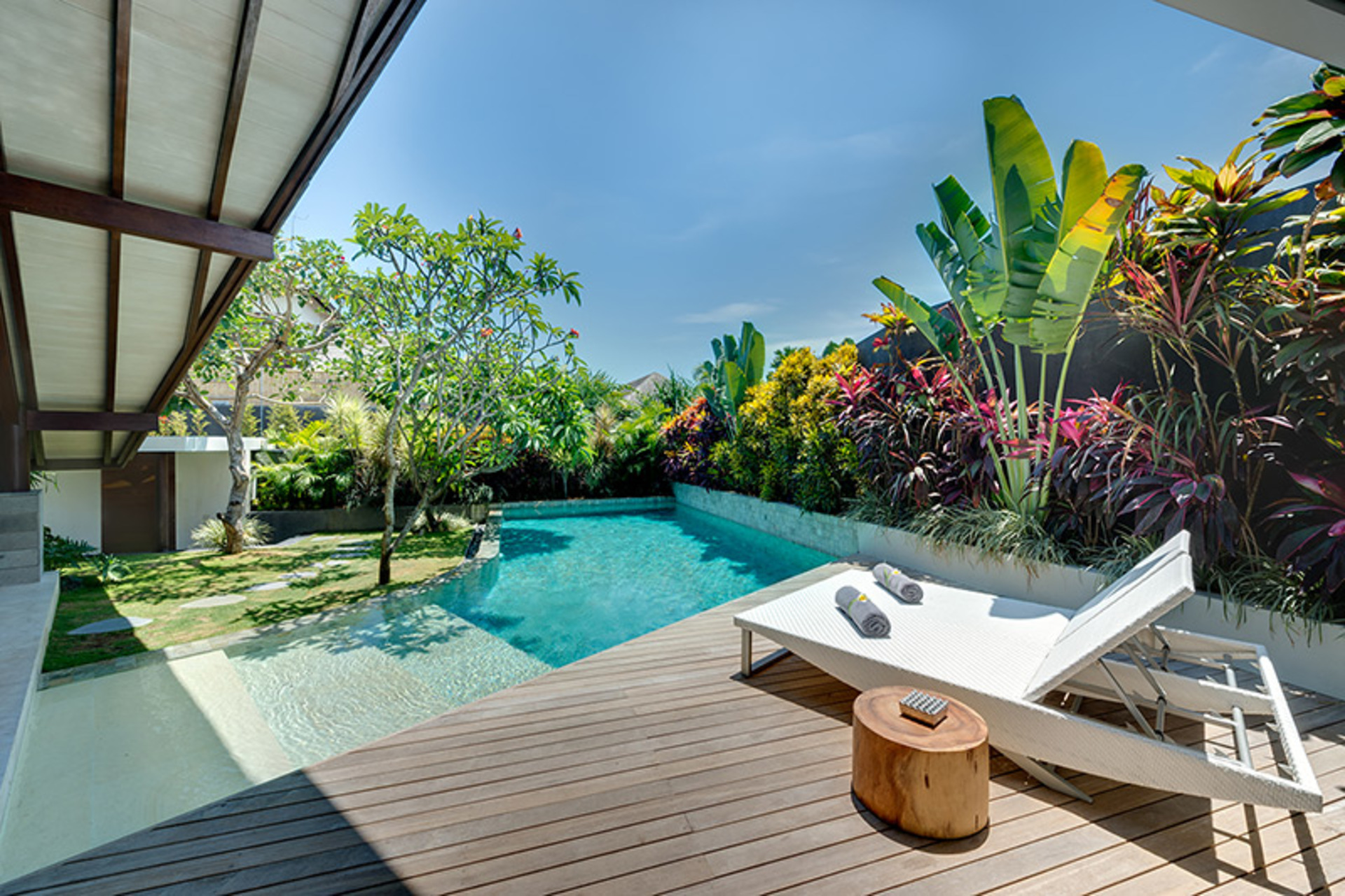Luxury living by the sea awaits at Bali Villa 1084