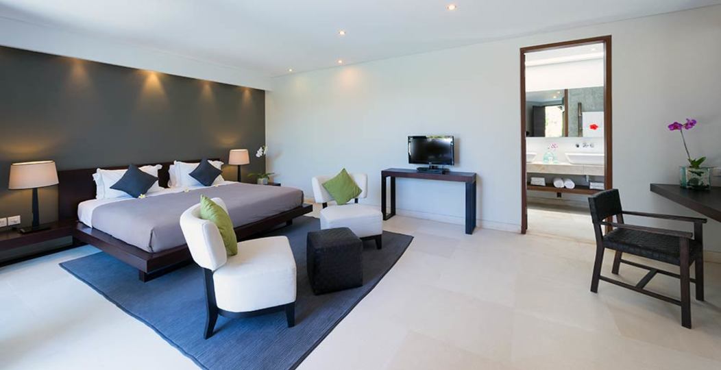 Luxury living by the sea awaits at Bali Villa 1084