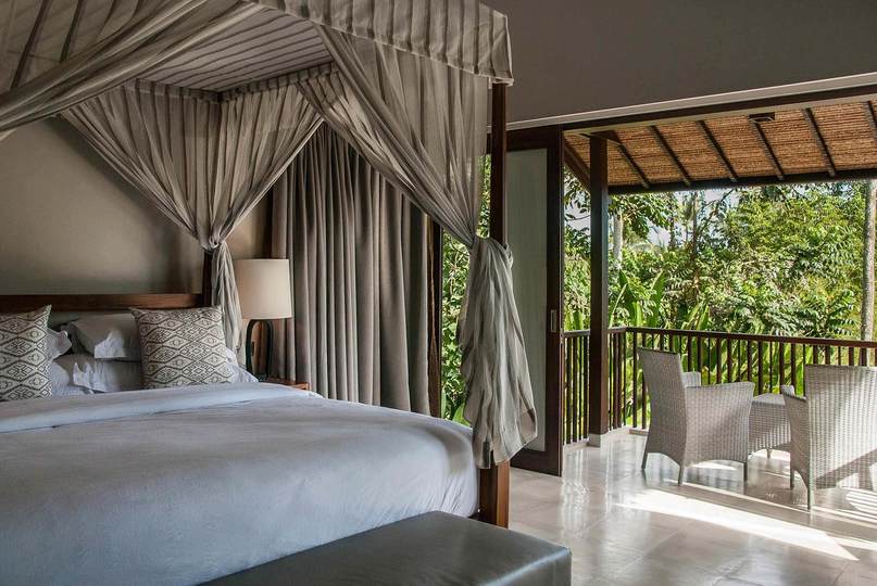 Luxury by the Ocean’s Edge – Bali Villa 1087
