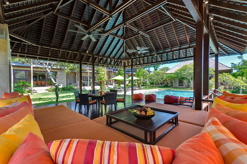 Serene Luxury Retreat with Poolside Bliss – Villa 1097