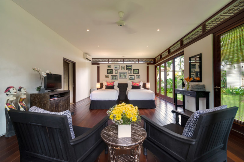 Serene Luxury Retreat with Poolside Bliss – Villa 1097