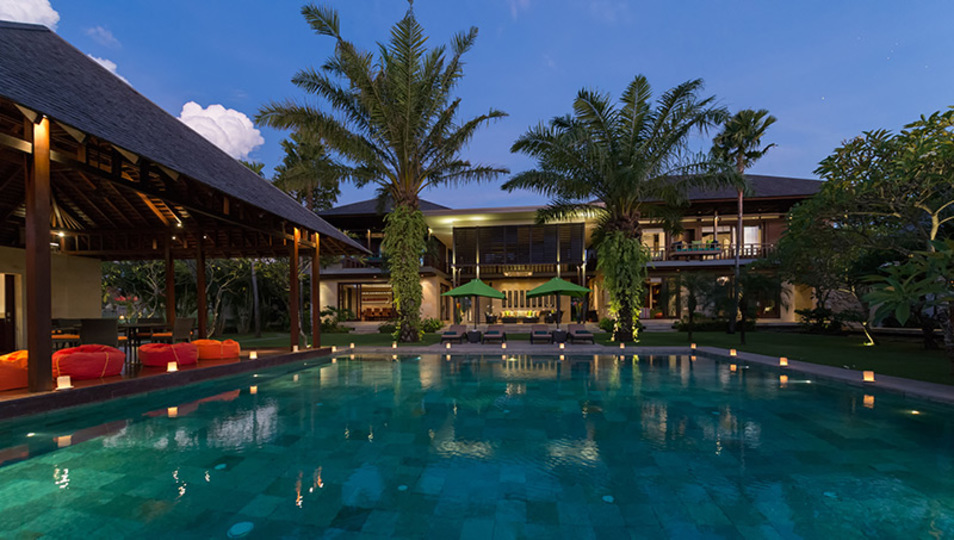 Serene Luxury Retreat with Poolside Bliss – Villa 1097