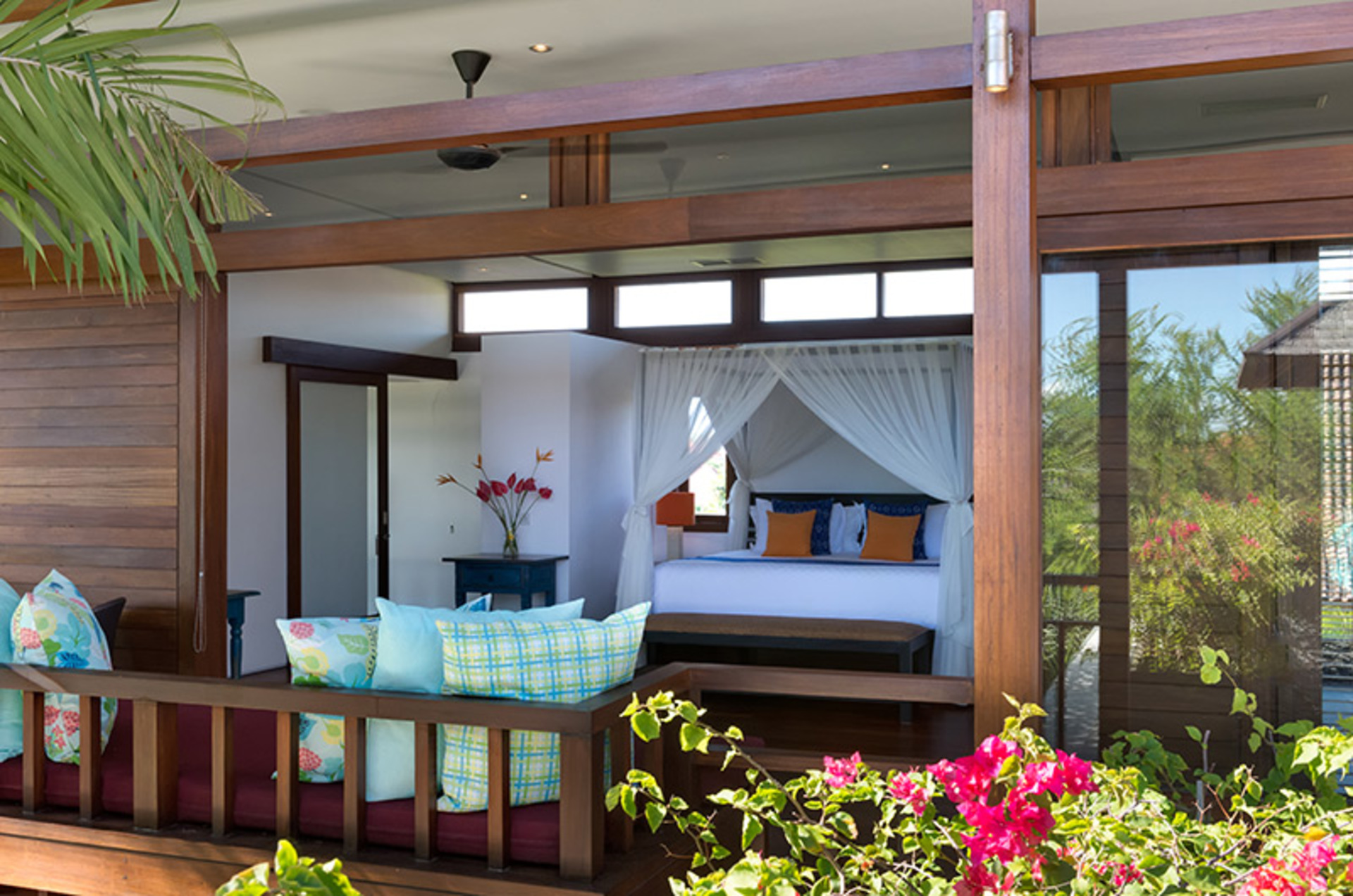 Spacious Luxury Retreat Near Beach – Bali Villa 1098