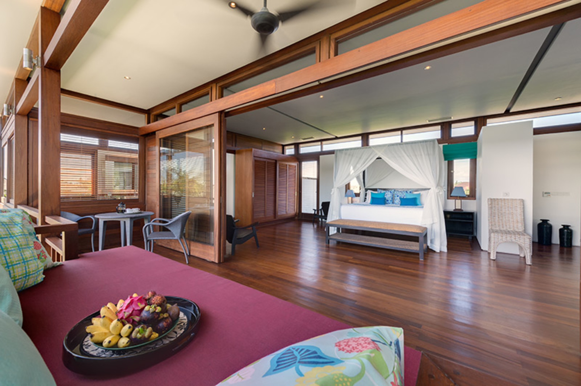 Spacious Luxury Retreat Near Beach – Bali Villa 1098