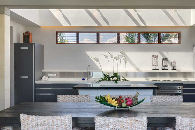 Spacious Luxury Retreat Near Beach – Bali Villa 1098