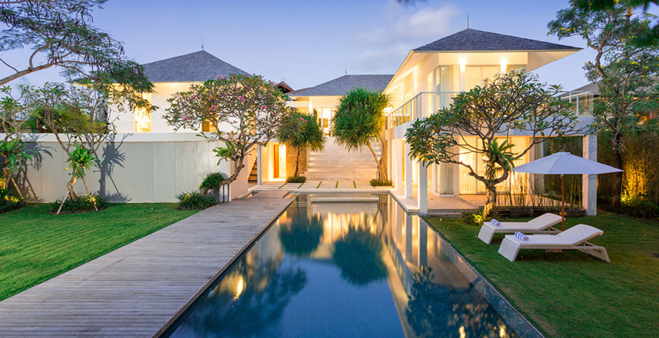 Modern Beachside Escape with Private Pool – Bali Villa 1108