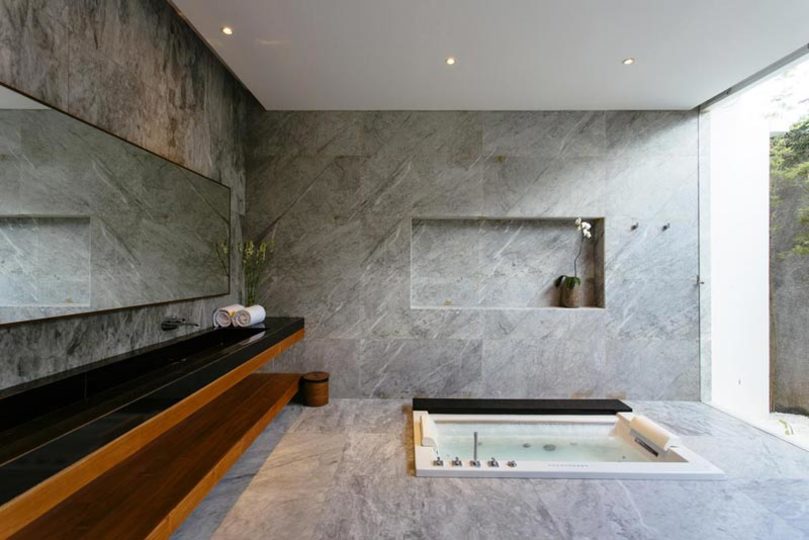 Modern Beachside Escape with Private Pool – Bali Villa 1108