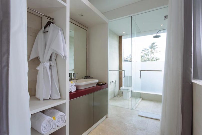 Modern Beachside Escape with Private Pool – Bali Villa 1108