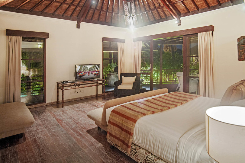 Tranquil Oasis with Ocean Breezes – Bali Villa 1110