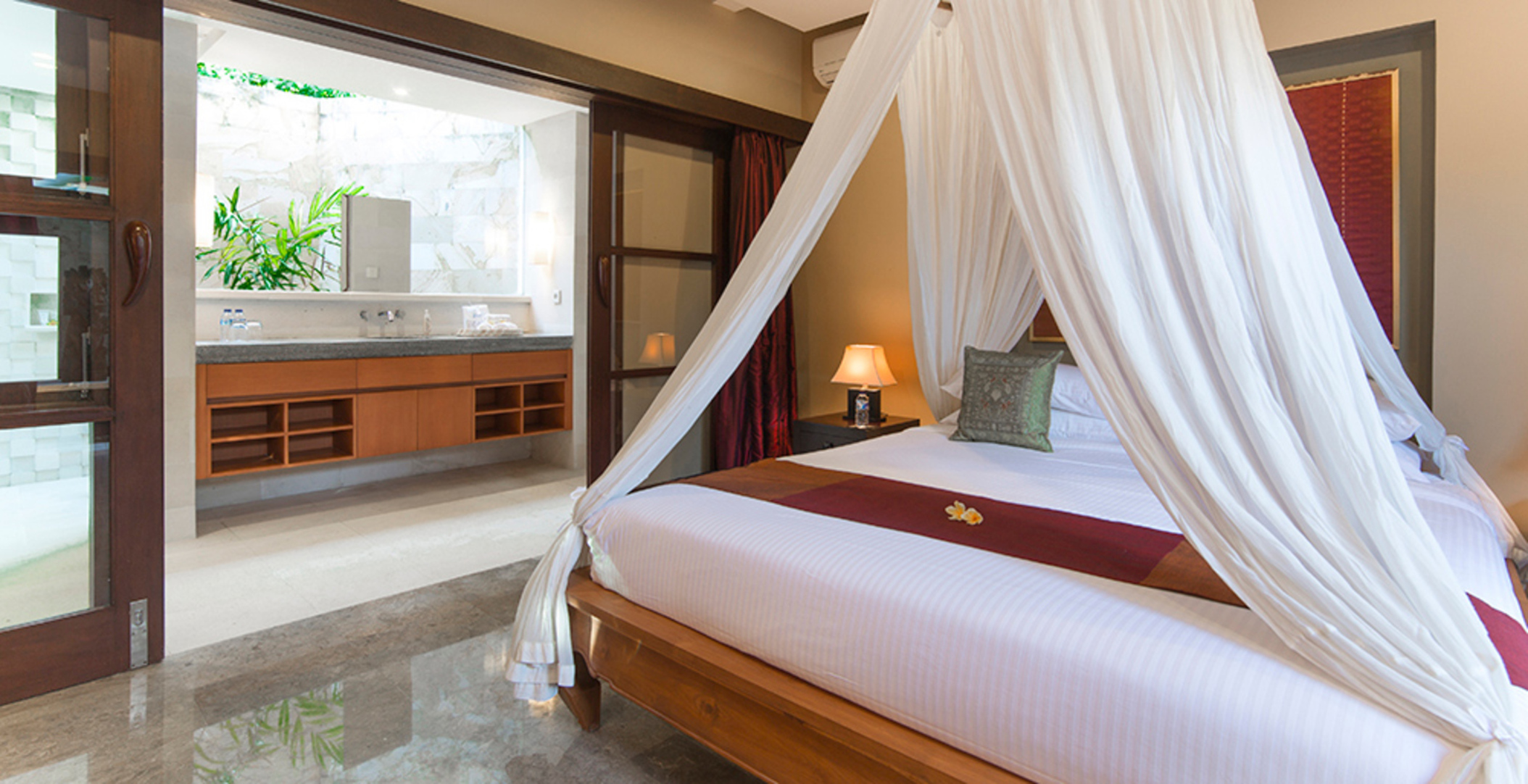 Elegant Coastal Villa with Jacuzzi – Bali Villa 1111