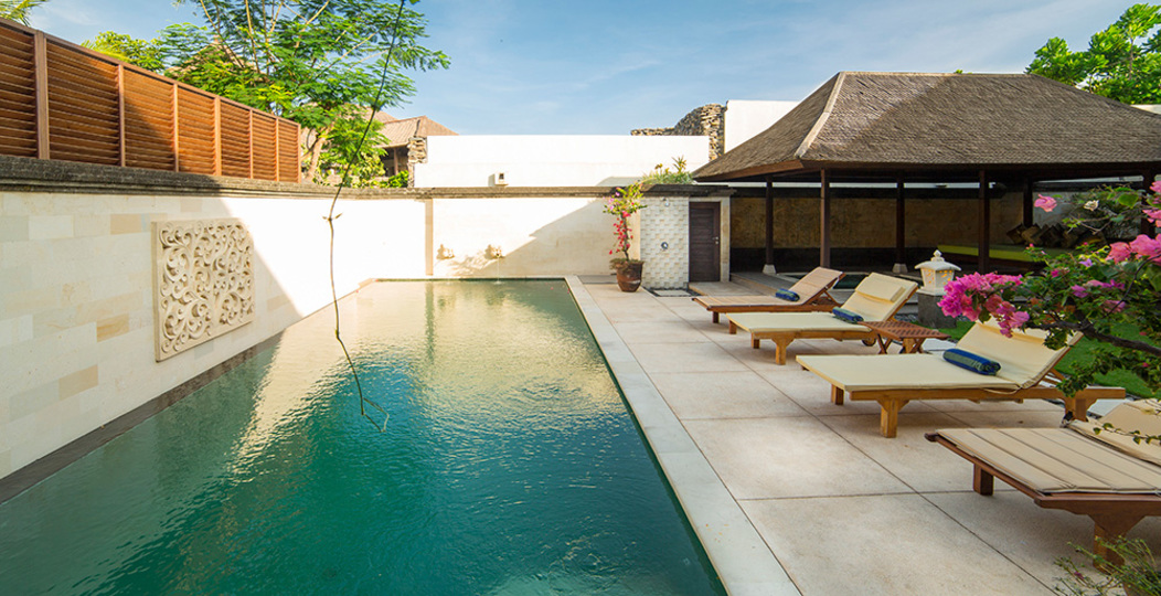 Elegant Coastal Villa with Jacuzzi – Bali Villa 1111
